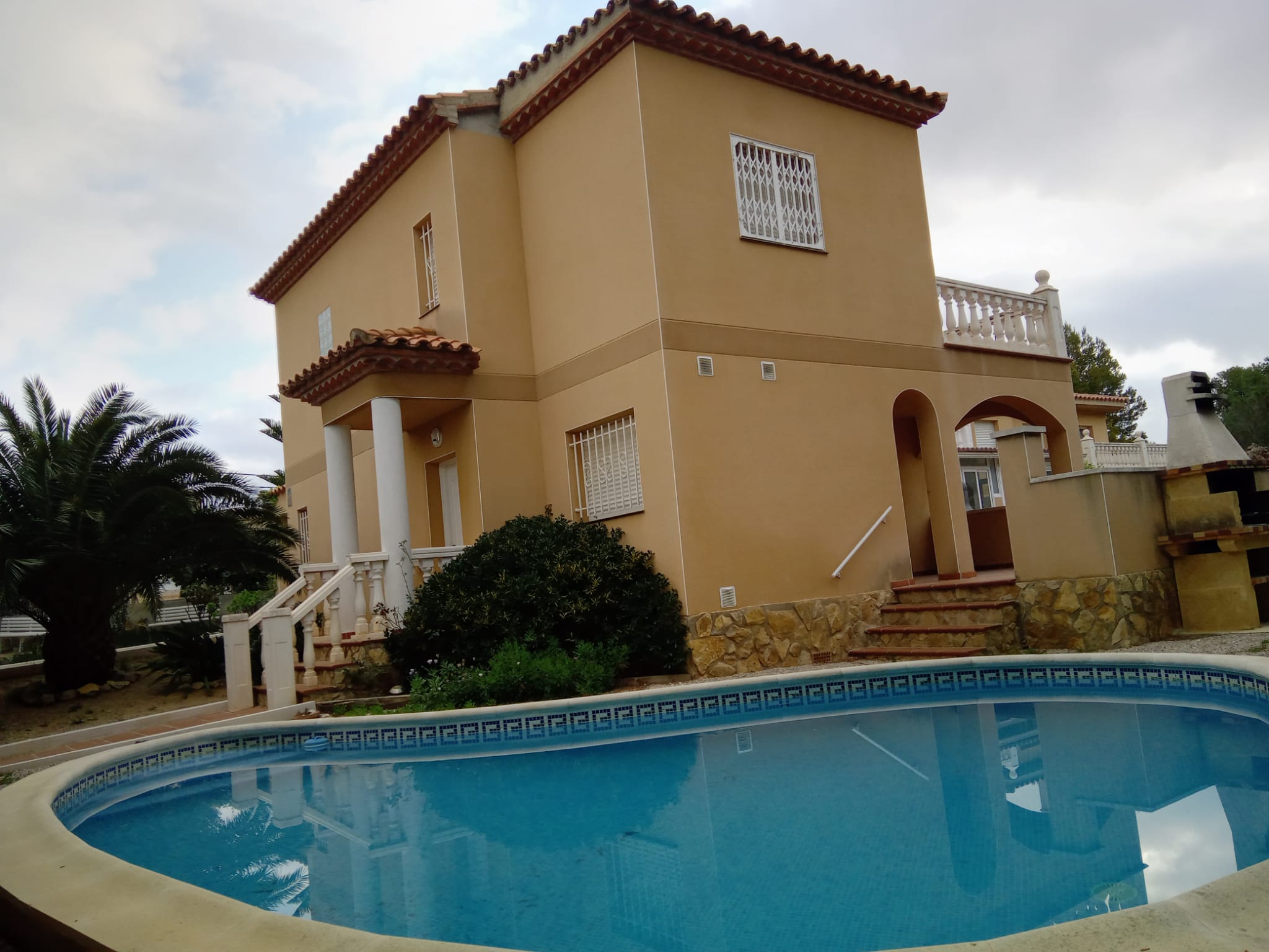 Bonita casa individual con 150 m2 en parcela de 400 m2 en Las Tres Calas, L’Ametlla de Mar